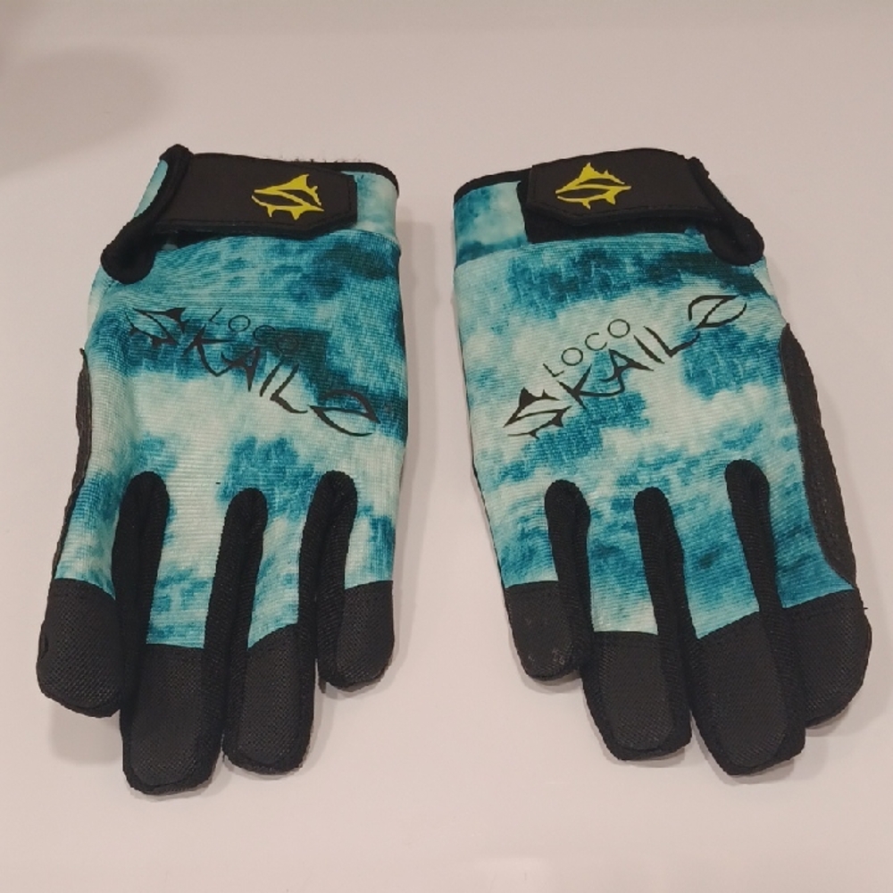 Loco Skailz Blue and Black Gloves
